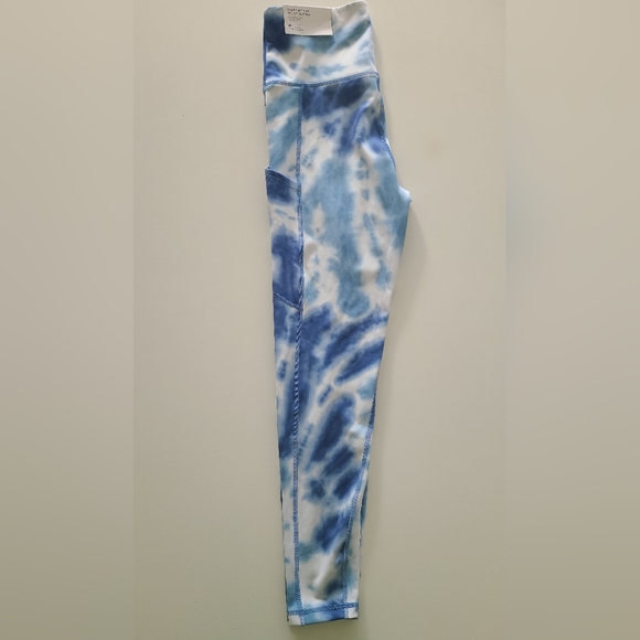 *NWT* AE Legging (M) - Picture 4 of 4